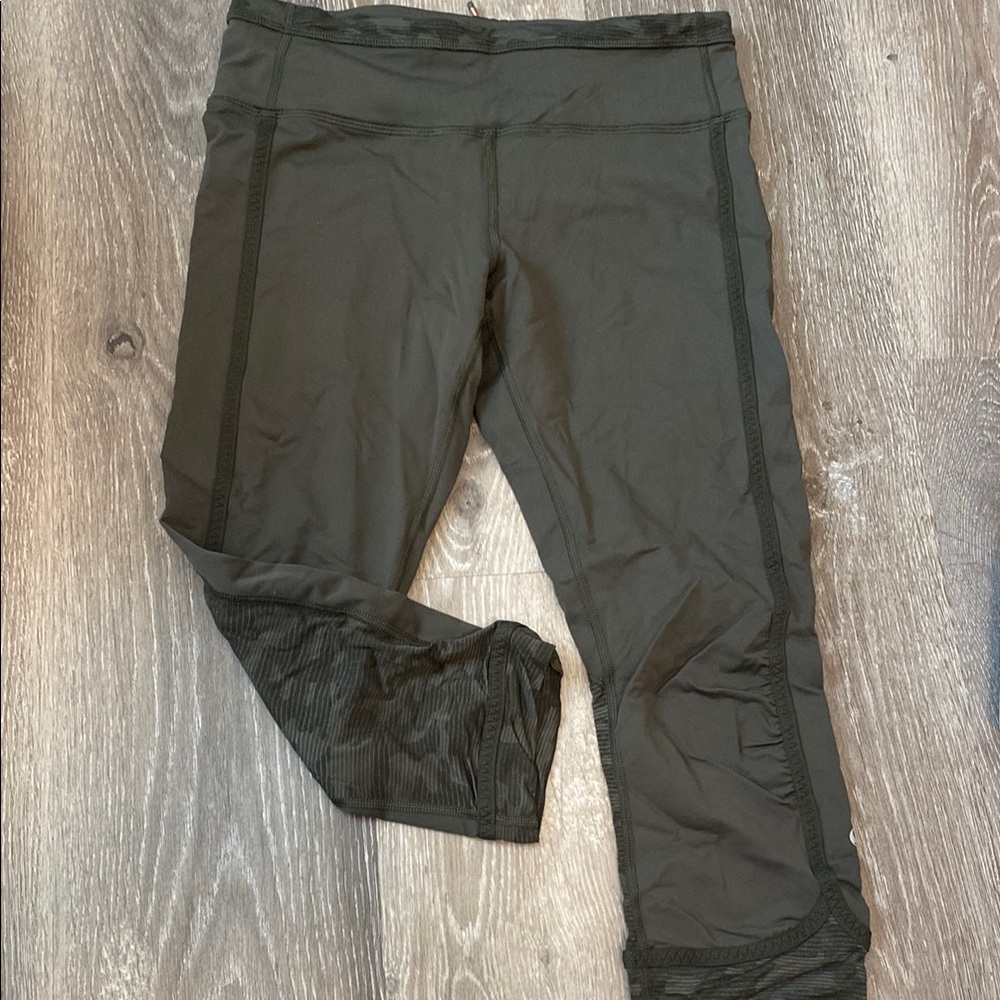 Lululemon camp Olive Green Athletic Leggings